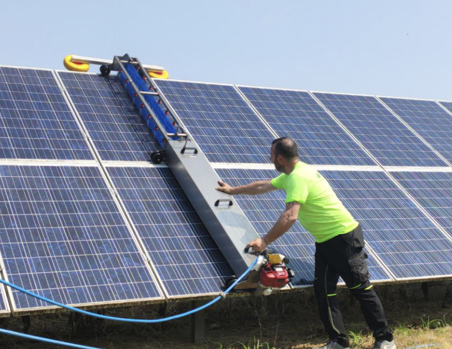 Lift & Shift Solar Panel Cleaning Systems